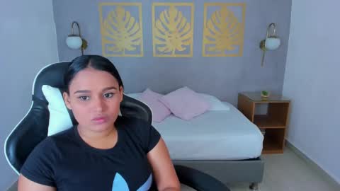 Snapshot of lia_sexx19 chatting on 02/25/25, 02:14 Lia online show from 02/25/25, 02:14