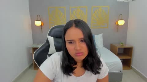 Snapshot of lia_sexx19 chatting on 02/28/25, 02:20 Lia online show from 02/28/25, 02:20