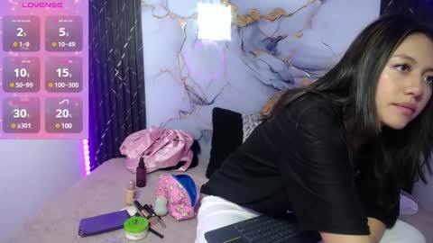 Snapshot of lia_summer1 chatting on 01/14/25, 11:42 lia summer1 online show from 01/14/25, 11:42