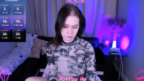 Snapshot of lia_xxgirl chatting on 02/14/25, 08:59 Lia online show from 02/14/25, 08:59