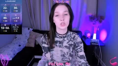 Snapshot of lia_xxgirl chatting on 02/15/25, 12:04 Lia online show from 02/15/25, 12:04