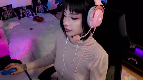 Liaa  online show from 10/11/25, 11:47