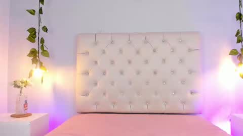 Lia online show from 10/09/25, 01:25