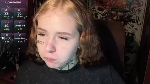 Snapshot of liaaa_li chatting on 10/28/25, 04:42 liaaa_li online show from 10/28/25, 04:42