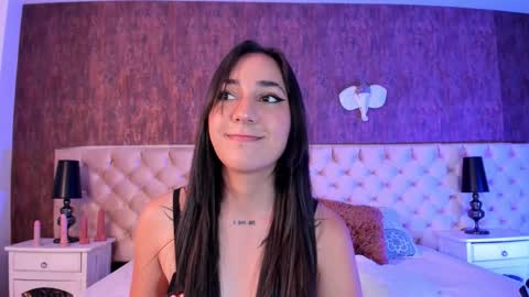 Snapshot of liaaturner chatting on 09/17/25, 08:32 liaa turner online show from 09/17/25, 08:32