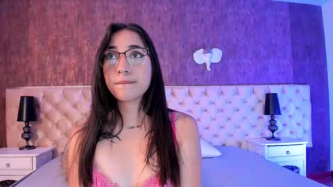 Snapshot of liaaturner chatting on 10/04/25, 09:02 liaa turner online show from 10/04/25, 09:02