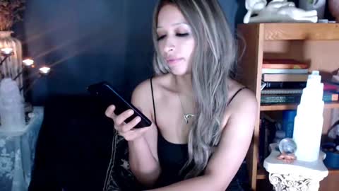 Snapshot of liadivina chatting on 01/07/25, 05:54 Lia Divina online show from 01/07/25, 05:54