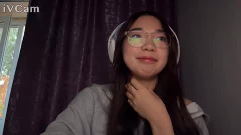 Snapshot of liaisonx_rosa chatting on 10/22/25, 11:43 liaisonx_rosa online show from 10/22/25, 11:43
