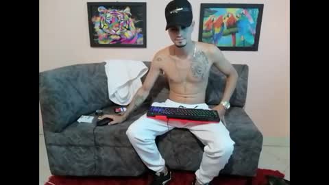 Snapshot of liam_andres12 chatting on 09/20/25, 10:00 Andres online show from 09/20/25, 10:00