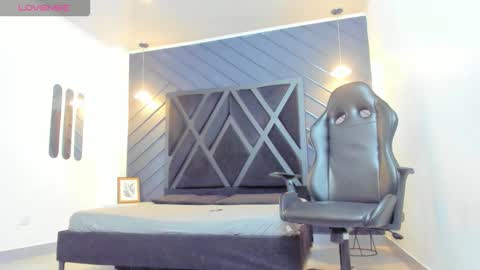 LIAM KLEIN online show from 10/14/25, 11:11