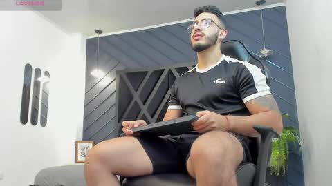 LIAM KLEIN online show from 11/07/25, 11:10