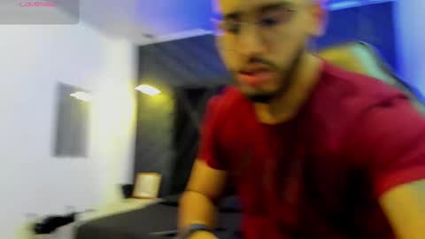 LIAM KLEIN online show from 11/21/25, 11:09