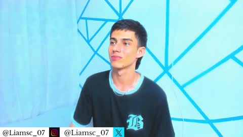 Snapshot of liam_scott77 chatting on 11/06/25, 10:21 Liam scott77 online show from 11/06/25, 10:21