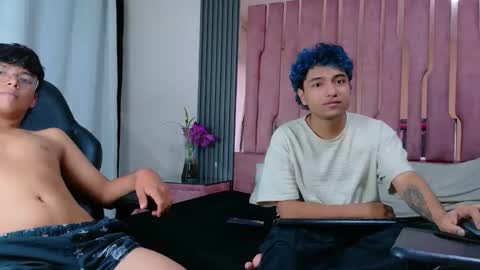 Snapshot of liamandjordan chatting on 10/29/25, 10:22 LiamANDjordan online show from 10/29/25, 10:22