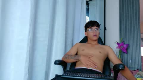 Snapshot of liamandjordan chatting on 11/04/25, 10:31 LiamANDjordan online show from 11/04/25, 10:31