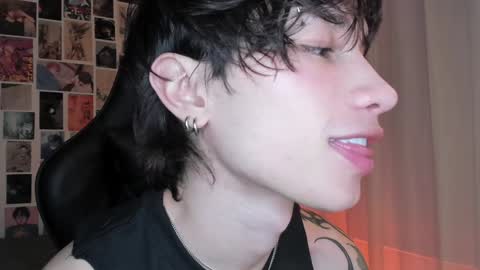 Liam online show from 12/19/24, 06:23