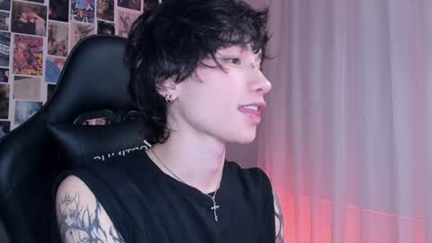 Liam online show from 01/04/25, 05:58