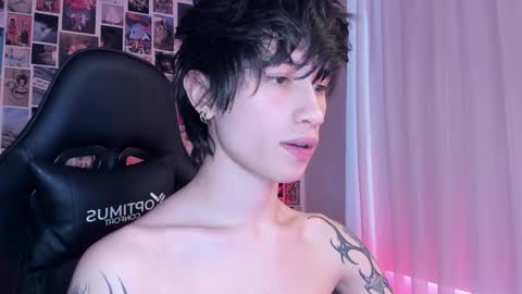 Liam online show from 01/26/25, 01:47