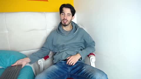 Snapshot of liamluxe chatting on 12/12/24, 12:12 LiamLuxe online show from 12/12/24, 12:12