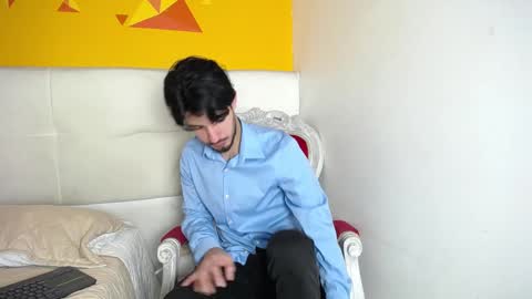 Snapshot of liamluxe chatting on 12/20/24, 06:56 LiamLuxe online show from 12/20/24, 06:56