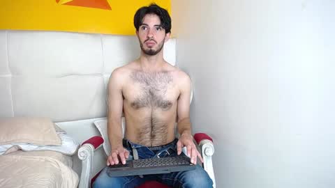 Snapshot of liamluxe chatting on 12/26/24, 03:20 LiamLuxe online show from 12/26/24, 03:20