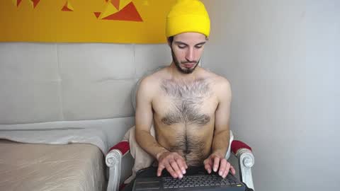 Snapshot of liamluxe chatting on 01/02/25, 03:08 LiamLuxe online show from 01/02/25, 03:08