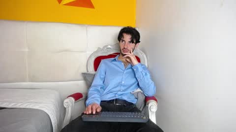 Snapshot of liamluxe chatting on 01/08/25, 03:39 LiamLuxe online show from 01/08/25, 03:39