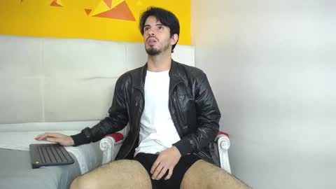 Snapshot of liamluxe chatting on 01/17/25, 03:43 LiamLuxe online show from 01/17/25, 03:43