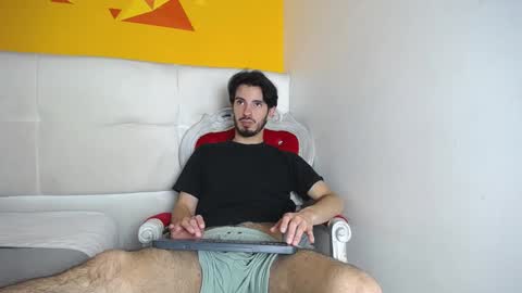 Snapshot of liamluxe chatting on 02/01/25, 03:39 LiamLuxe online show from 02/01/25, 03:39