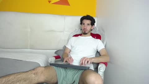 Snapshot of liamluxe chatting on 02/06/25, 12:48 LiamLuxe online show from 02/06/25, 12:48