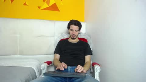 Snapshot of liamluxe chatting on 02/07/25, 12:50 LiamLuxe online show from 02/07/25, 12:50