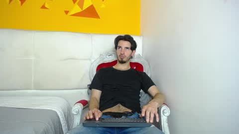 Snapshot of liamluxe chatting on 02/07/25, 03:52 LiamLuxe online show from 02/07/25, 03:52
