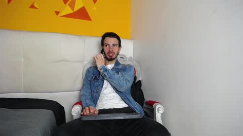 Snapshot of liamluxe chatting on 02/10/25, 12:50 LiamLuxe online show from 02/10/25, 12:50