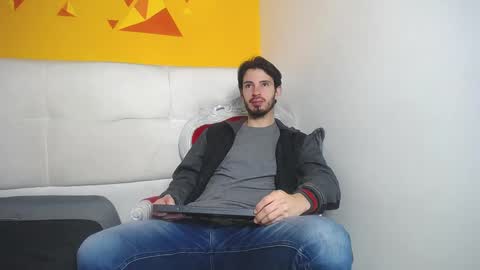 Snapshot of liamluxe chatting on 02/22/25, 12:51 LiamLuxe online show from 02/22/25, 12:51