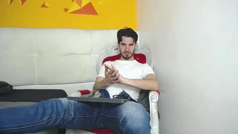 Snapshot of liamluxe chatting on 03/08/25, 04:06 LiamLuxe online show from 03/08/25, 04:06