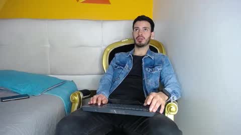 Snapshot of liamluxe chatting on 09/09/25, 01:43 LiamLuxe online show from 09/09/25, 01:43