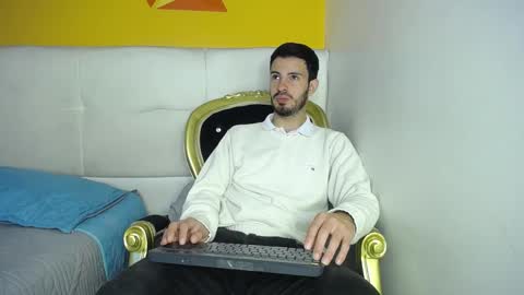 Snapshot of liamluxe chatting on 09/10/25, 01:44 LiamLuxe online show from 09/10/25, 01:44