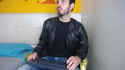 Snapshot of liamluxe chatting on 10/01/25, 01:06 LiamLuxe online show from 10/01/25, 01:06