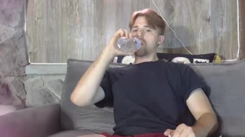 Snapshot of liamreid26 chatting on 09/09/25, 03:28 Liam and Zoe online show from 09/09/25, 03:28