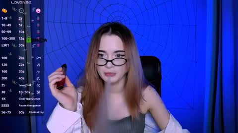 Little Liana  online show from 11/10/25, 08:30