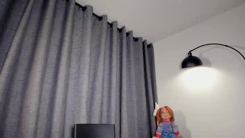 lianewhite online show from 11/13/25, 12:20