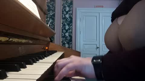 liaorgel online show from 02/02/25, 07:52