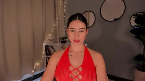 Snapshot of liapearce chatting on 09/16/25, 12:28 Lia online show from 09/16/25, 12:28