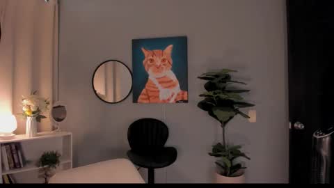 Snapshot of liapearce chatting on 11/24/25, 02:06 Lia online show from 11/24/25, 02:06