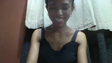 liaraisha online show from 11/10/25, 08:24