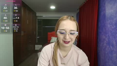 Lia Roberts online show from 12/28/24, 12:03
