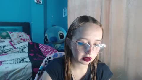 Lia Roberts online show from 02/12/25, 12:01