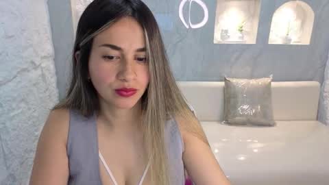 Online 800 to 1400 online show from 10/18/25, 01:12