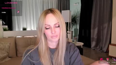 Snapshot of libby_nora chatting on 12/10/24, 04:38 Libby online show from 12/10/24, 04:38