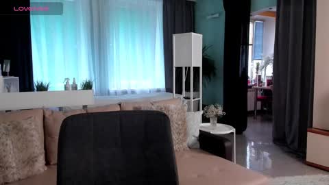 Snapshot of libby_nora chatting on 01/22/25, 11:01 Libby online show from 01/22/25, 11:01
